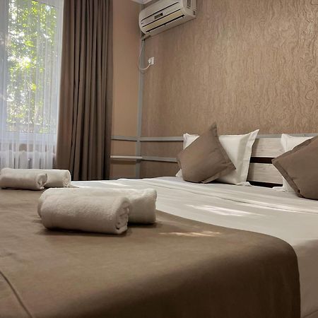 Kausar Hotel Biškek Exteriér fotografie