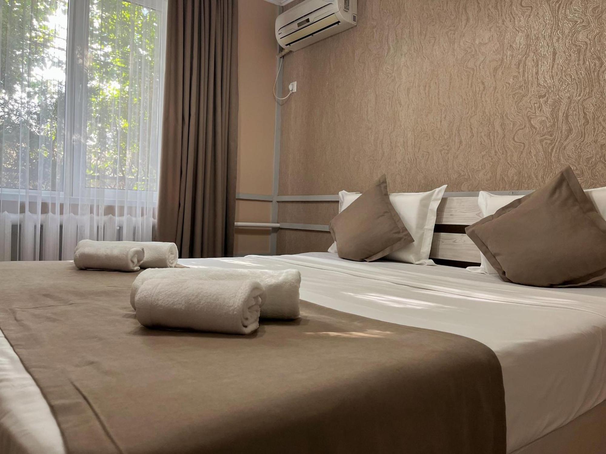 Kausar Hotel Biškek Exteriér fotografie